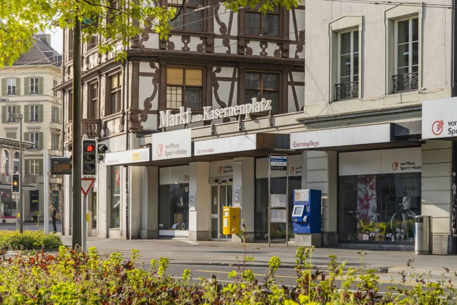 Von Moos 3 Kasernenplatz