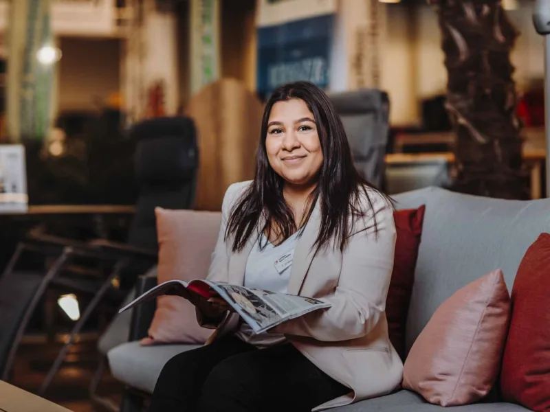 Tifani Stojkovic von Moos Gartenmoebel