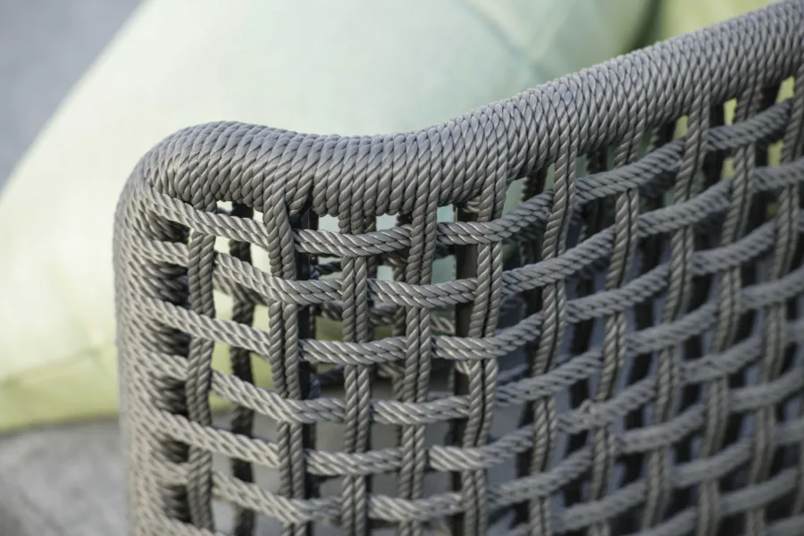 Liege Greta Seidengrau