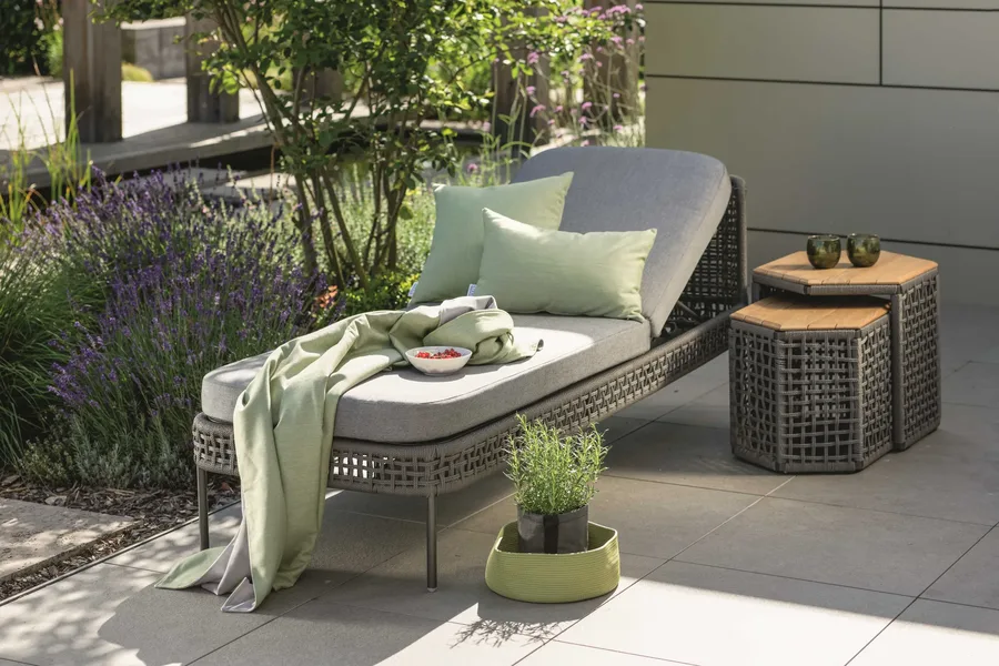 Liege Greta Seidengrau